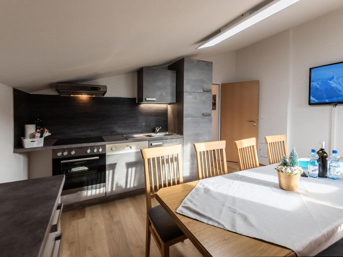 Apartment Alpenchalets - Zse203 By Interhome Zell am See Esterno foto