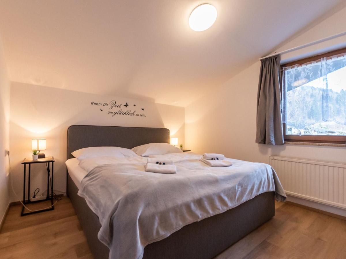 Apartment Alpenchalets - Zse203 By Interhome Zell am See Esterno foto