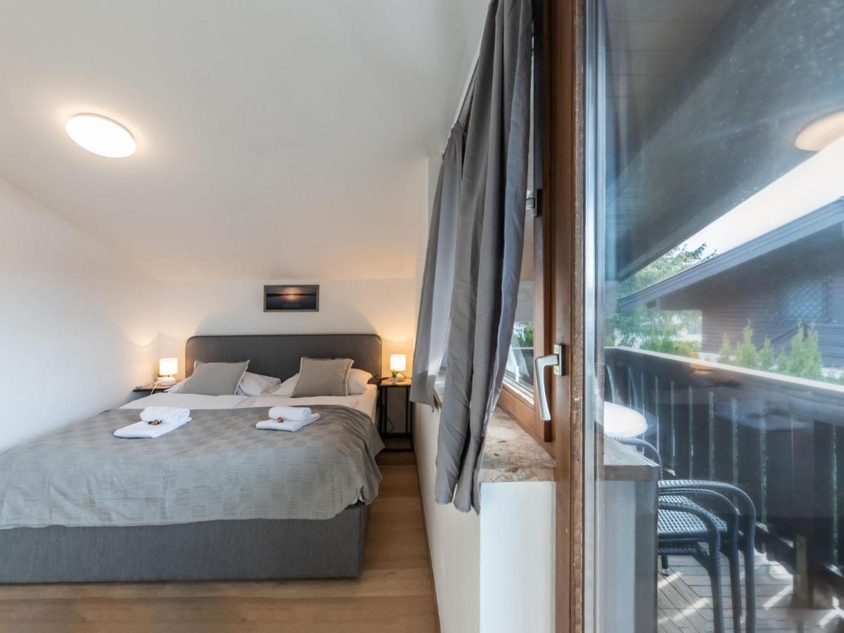Apartment Alpenchalets - Zse203 By Interhome Zell am See Esterno foto